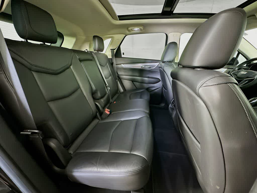 Thumbnail: 2017 Cadillac XT5 - 33