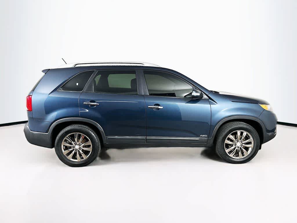 Thumbnail: 2011 Kia Sorento - 25