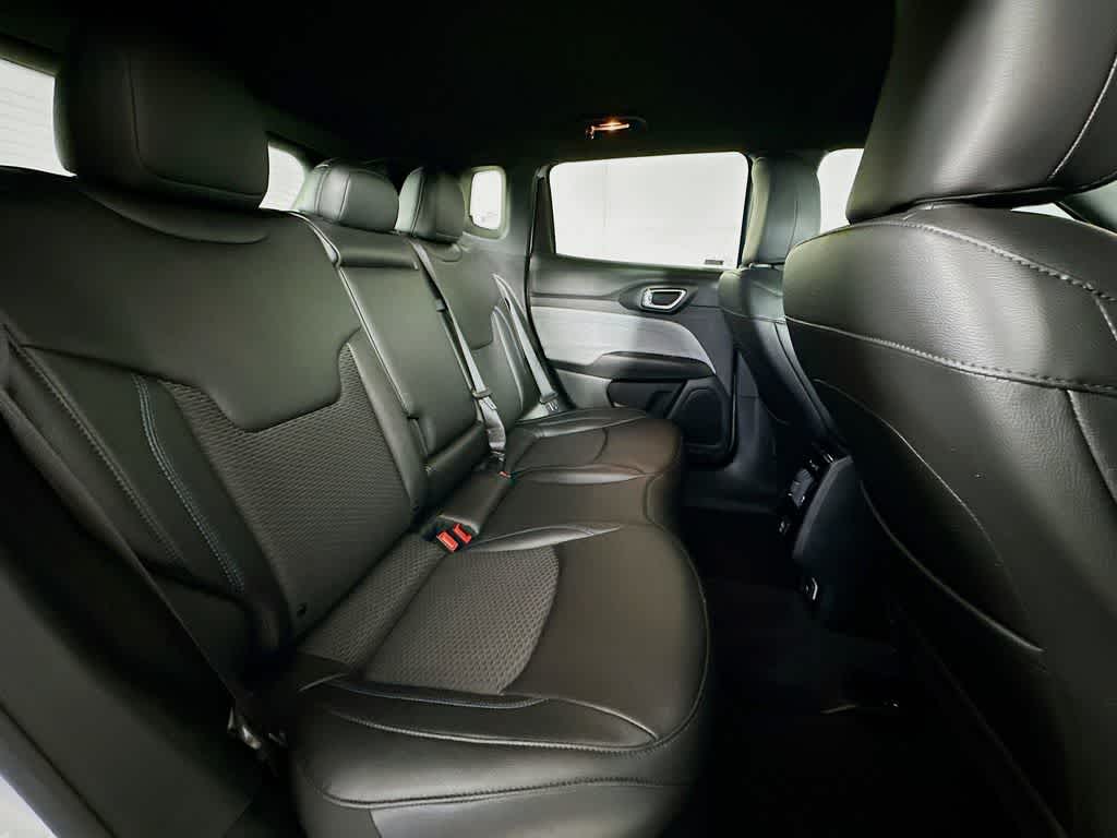 Thumbnail: 2024 Jeep Compass - 31