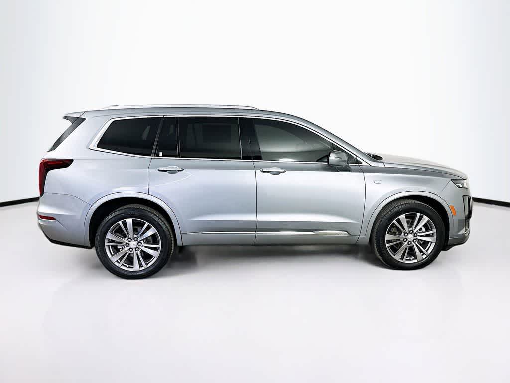 Thumbnail: 2025 Cadillac XT6 - 25