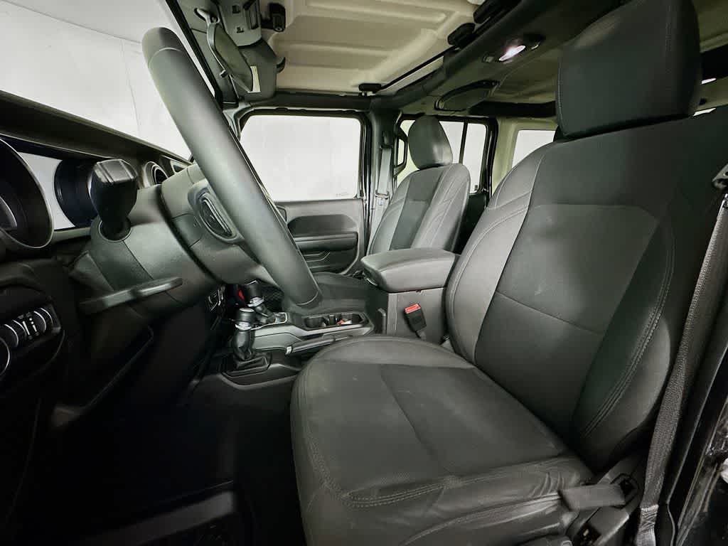 Thumbnail: 2018 Jeep Wrangler - 12