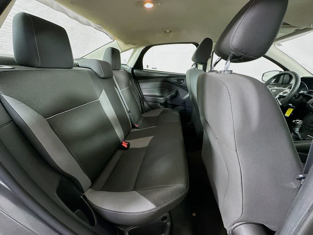 Thumbnail: 2013 Ford Focus - 27