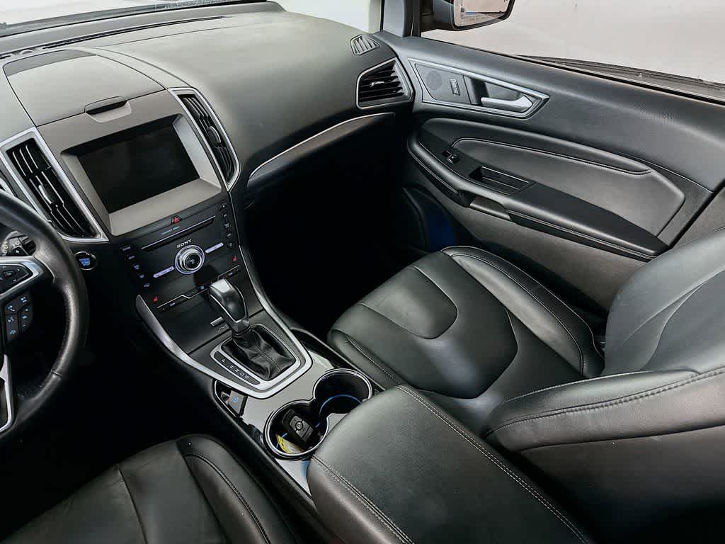 Thumbnail: 2017 Ford Edge - 11