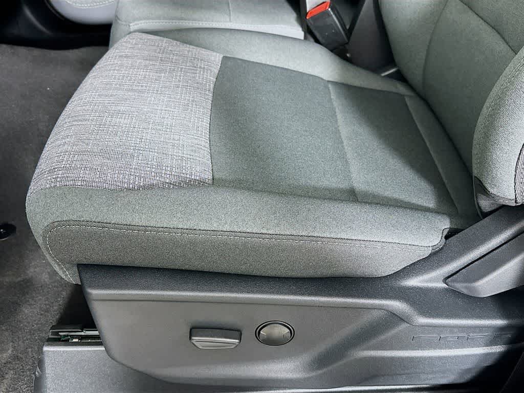 Thumbnail: 2026 Ford F-250 - 31