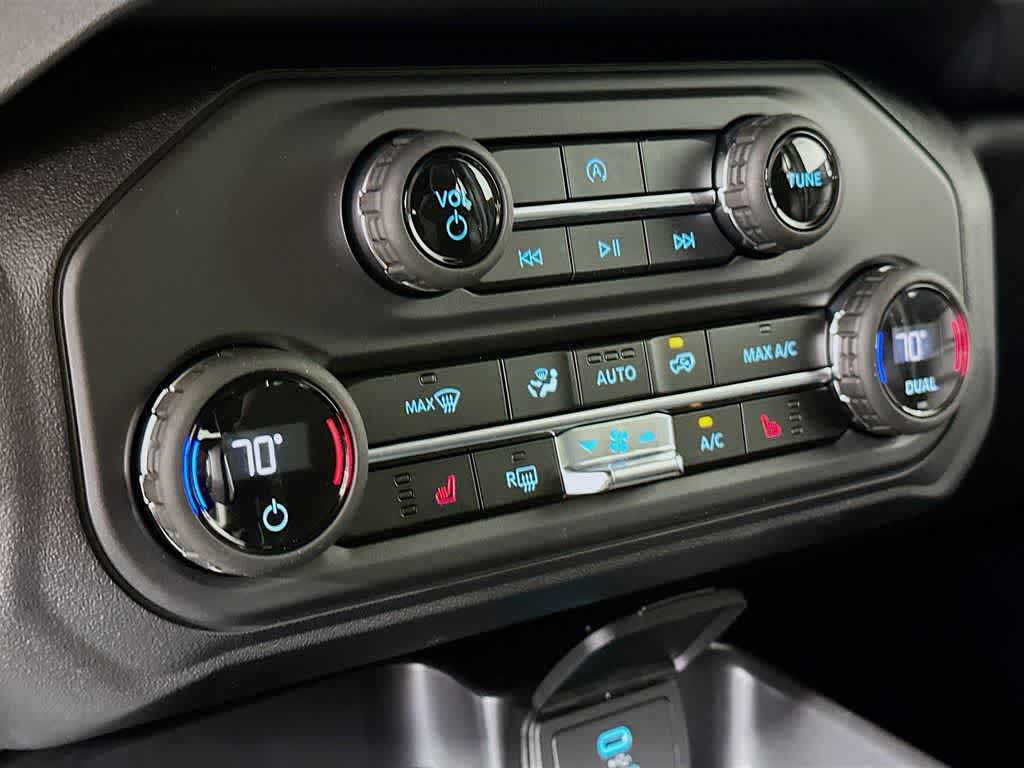 Thumbnail: 2025 Ford Bronco - 18