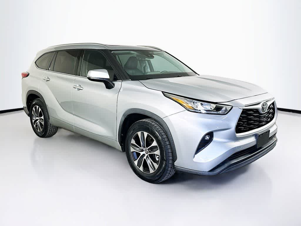 Thumbnail: 2020 Toyota Highlander - 24