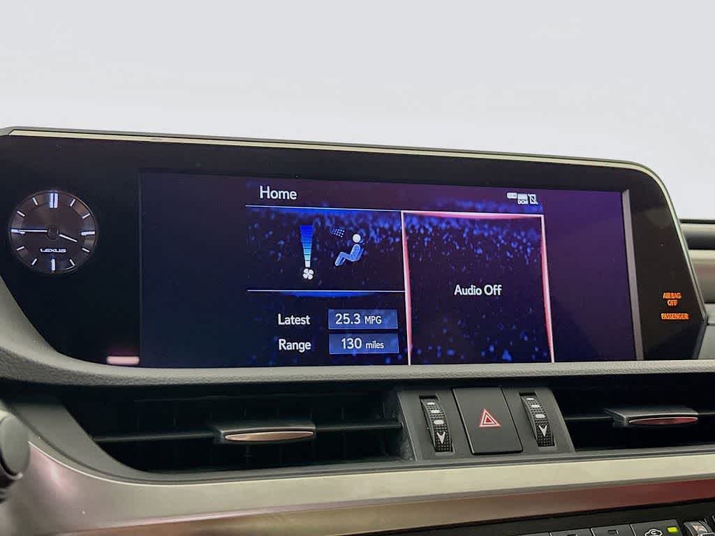 Thumbnail: 2020 Lexus ES - 17