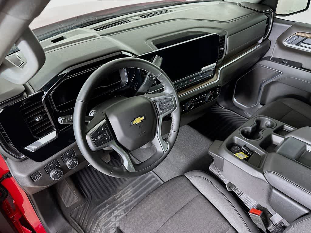 Thumbnail: 2025 Chevrolet Silverado 1500 - 2
