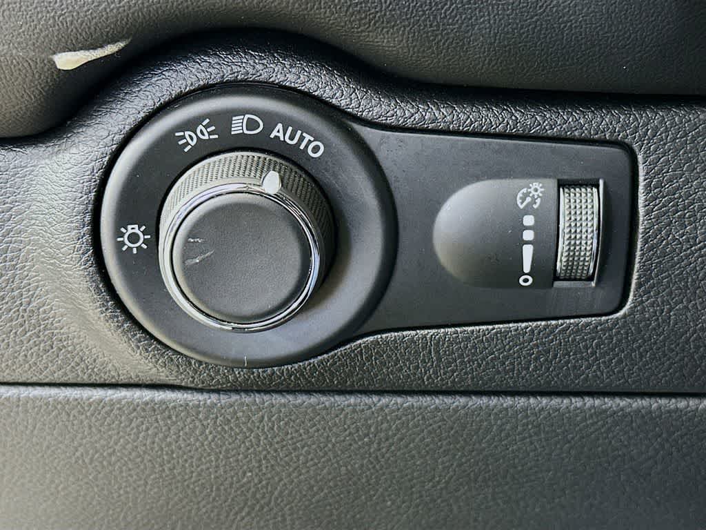 Thumbnail: 2025 Dodge Durango - 27