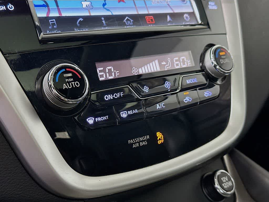 Thumbnail: 2016 Nissan Murano - 18