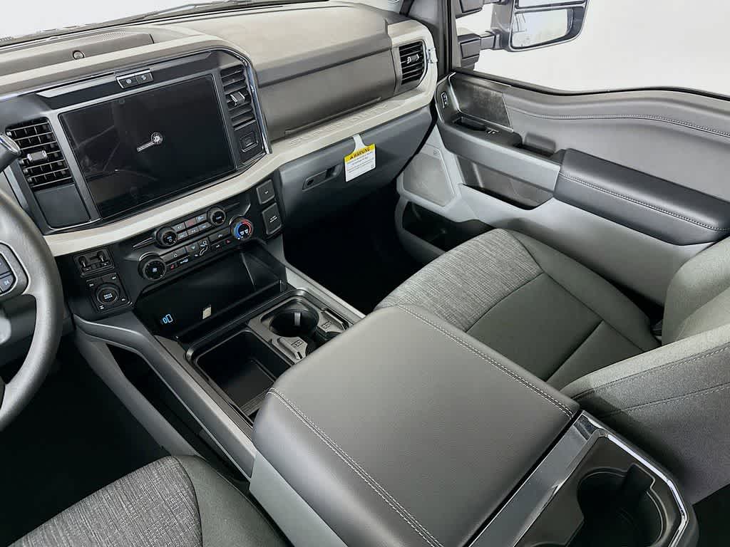 Thumbnail: 2026 Ford F-250 - 11