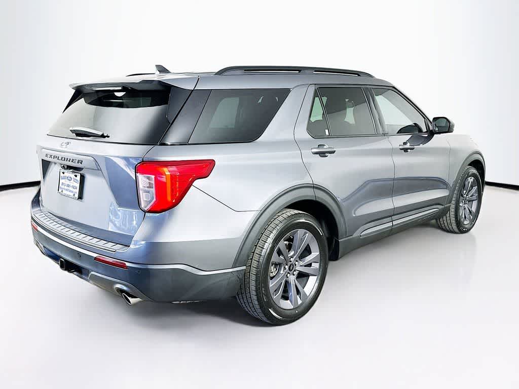 Thumbnail: 2022 Ford Explorer - 25