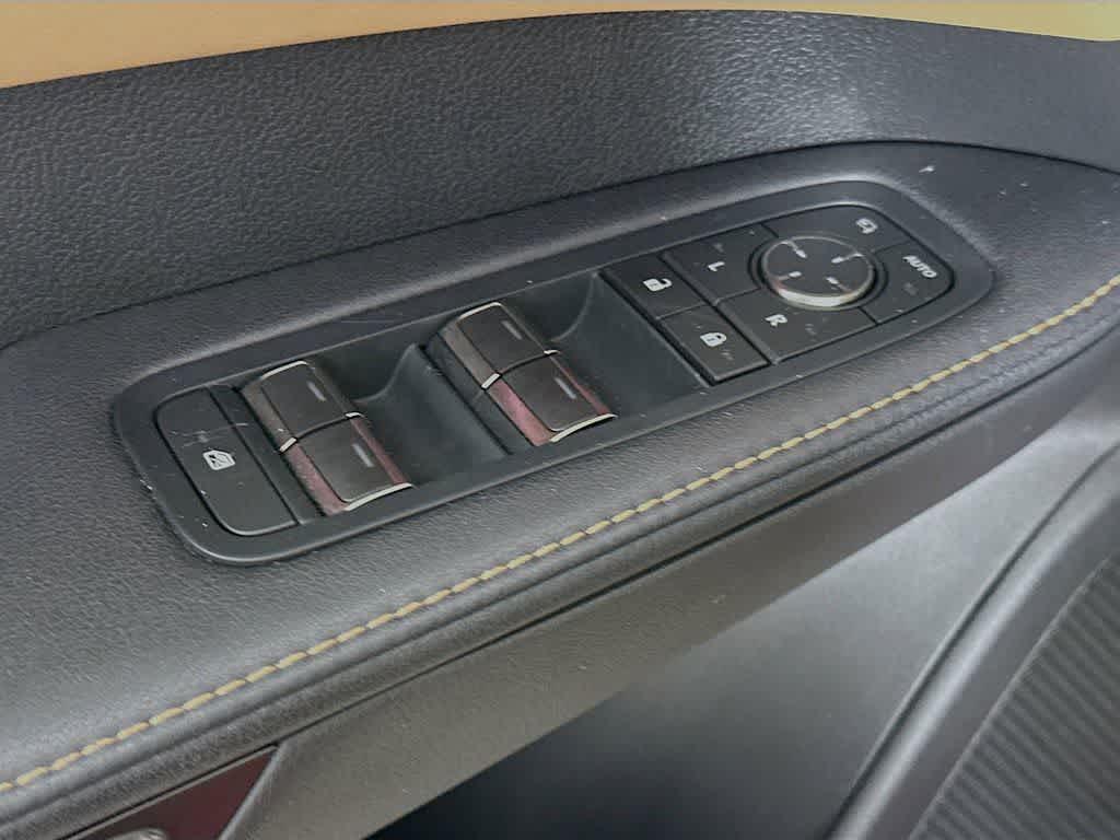 Thumbnail: 2023 Lexus RX - 29