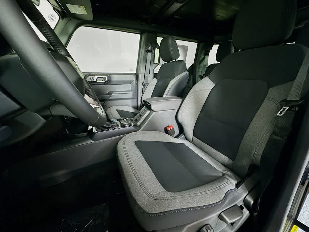 Thumbnail: 2025 Ford Bronco - 12