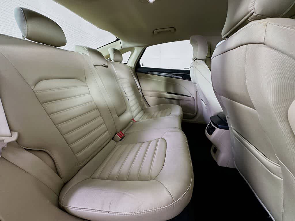 Thumbnail: 2015 Ford Fusion - 30