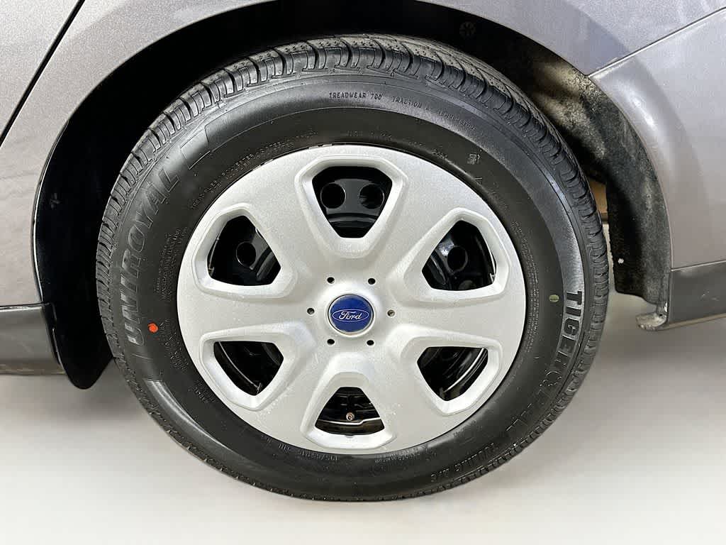 Thumbnail: 2013 Ford Focus - 8