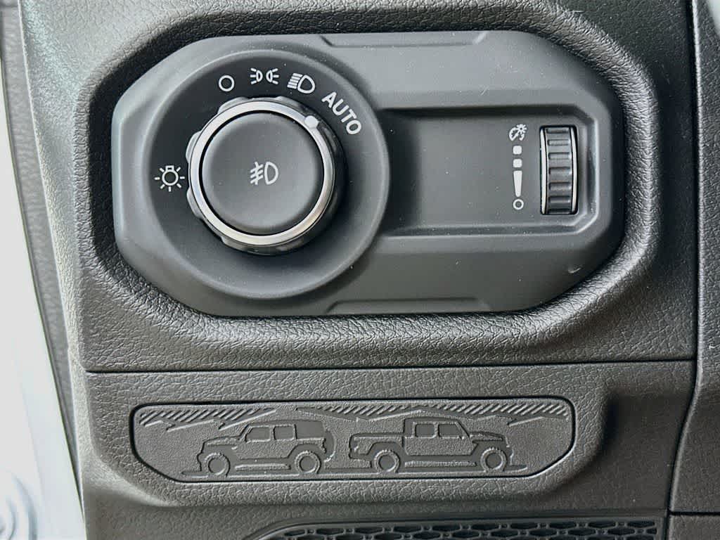 Thumbnail: 2024 Jeep Wrangler - 27