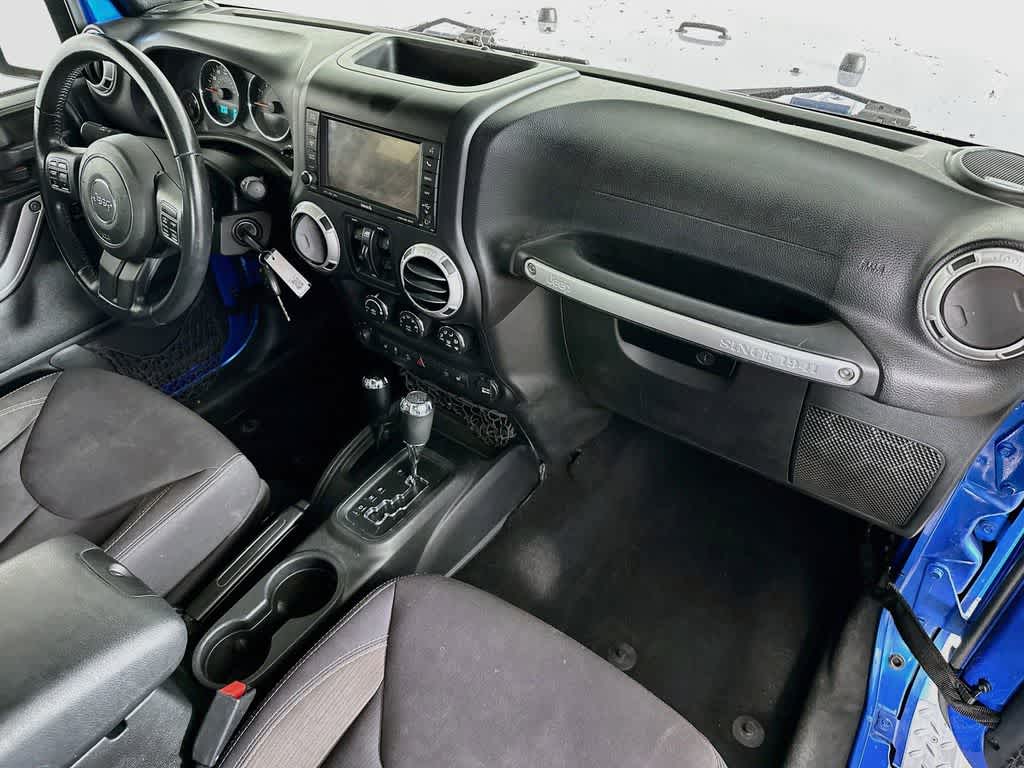 Thumbnail: 2015 Jeep Wrangler - 29
