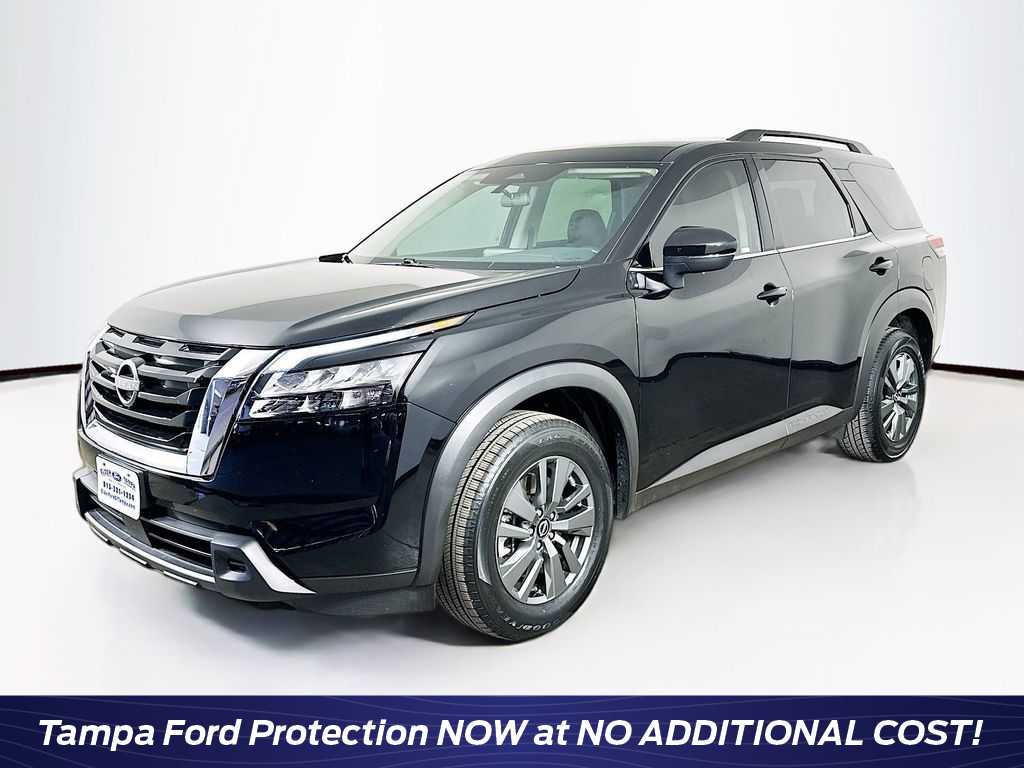 Thumbnail: 2024 Nissan Pathfinder - 1