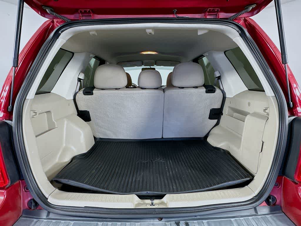 Thumbnail: 2011 Ford Escape - 19