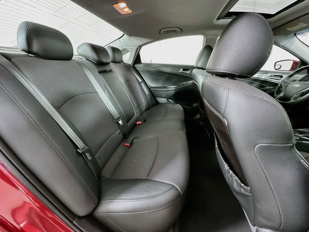 Thumbnail: 2011 Hyundai Sonata - 30