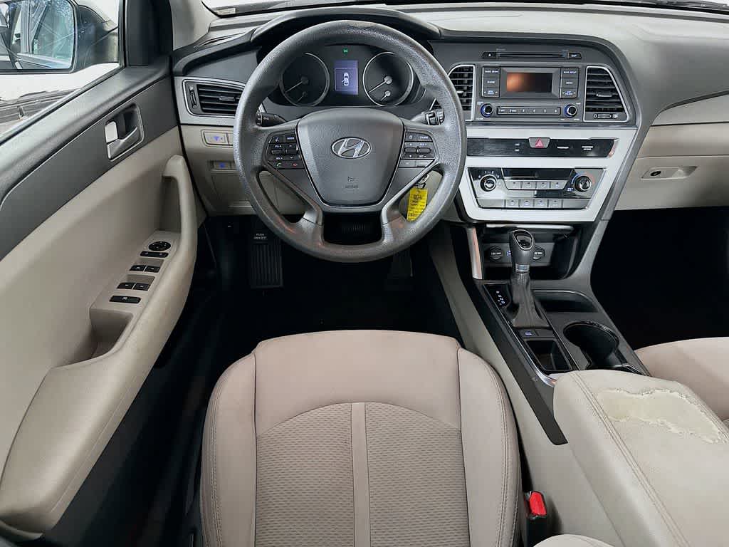 Thumbnail: 2015 Hyundai Sonata - 10