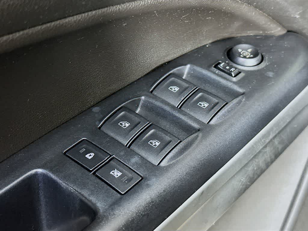 Thumbnail: 2017 Chevrolet Colorado - 27