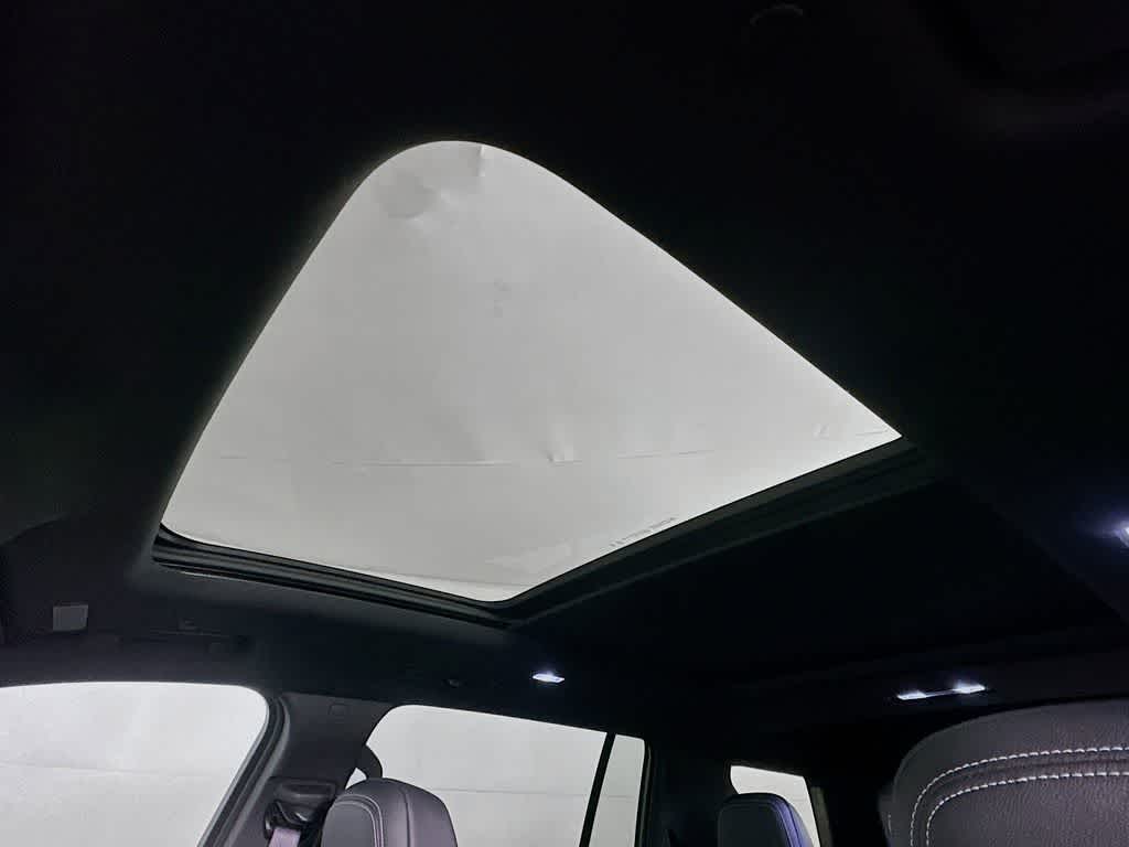 Thumbnail: 2025 Chevrolet Traverse - 33