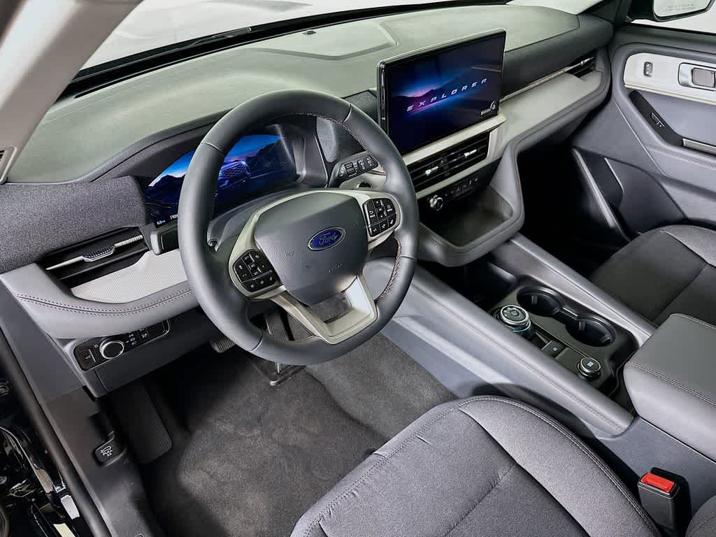 Thumbnail: 2026 Ford Explorer - 2