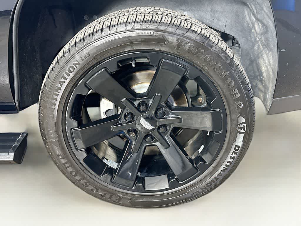 Thumbnail: 2018 Cadillac Escalade - 8