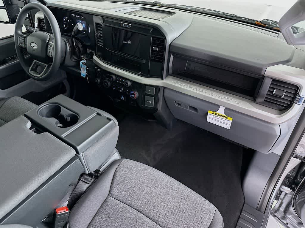 Thumbnail: 2025 Ford F-350 - 30