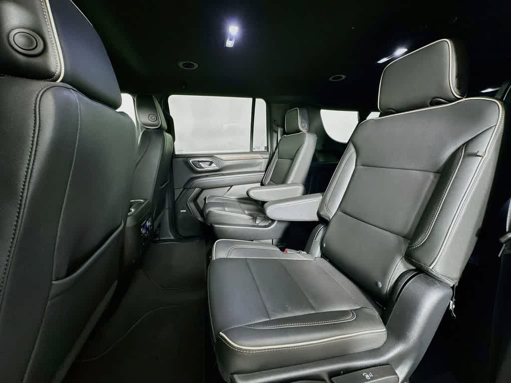 Thumbnail: 2023 Chevrolet Suburban - 14