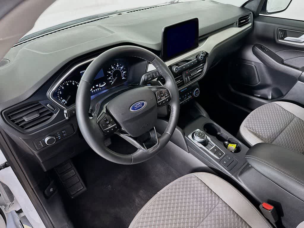 Thumbnail: 2021 Ford Escape - 2