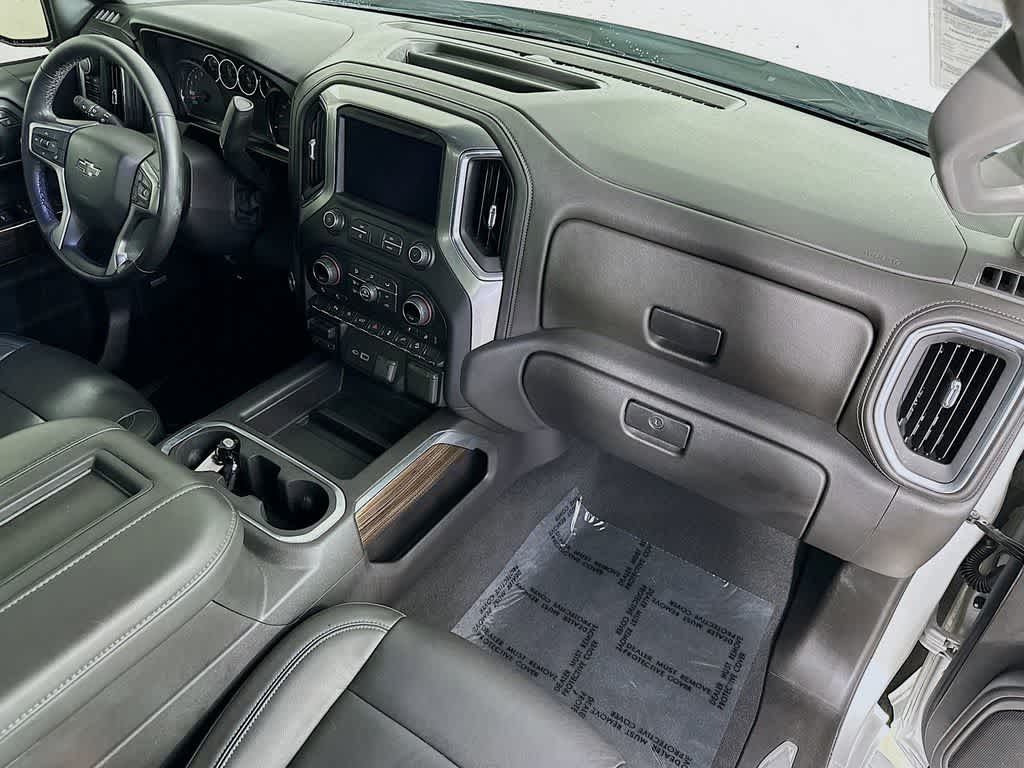 2020 Chevrolet Silverado 1500 RST 33