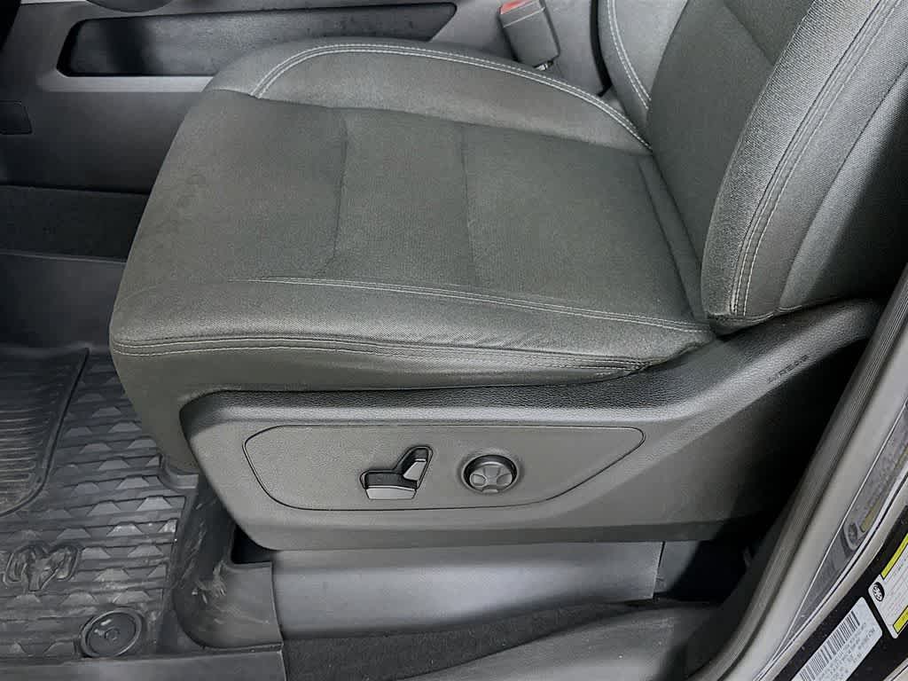 Thumbnail: 2019 RAM 1500 - 29