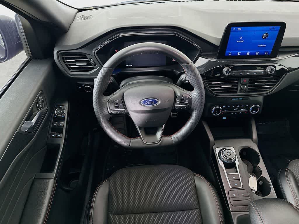 Thumbnail: 2023 Ford Escape - 10