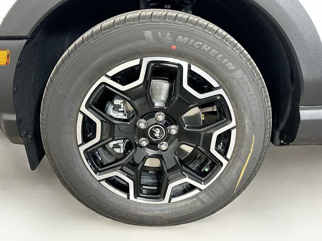 Thumbnail: 2025 Ford Bronco Sport - 8