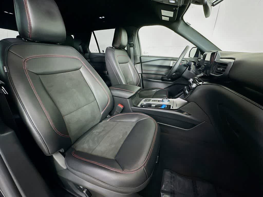 Thumbnail: 2023 Ford Explorer - 14