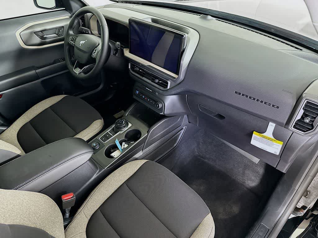 Thumbnail: 2025 Ford Bronco Sport - 32