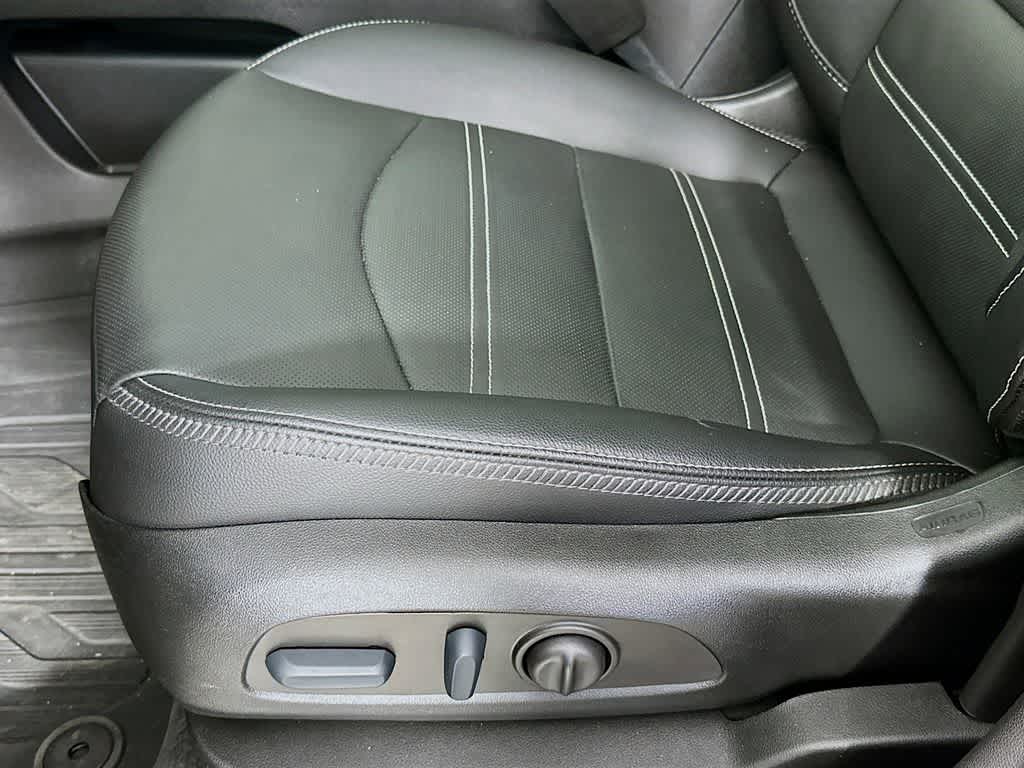 2022 GMC Terrain Denali 30