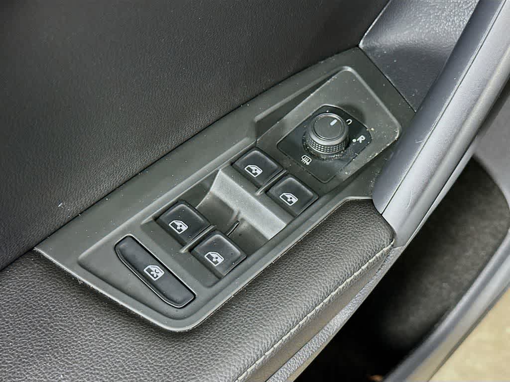 2023 Volkswagen Tiguan S 28