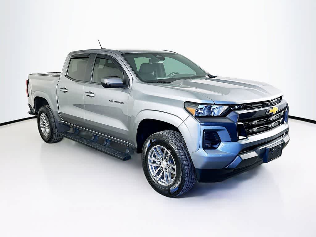 Thumbnail: 2023 Chevrolet Colorado - 24
