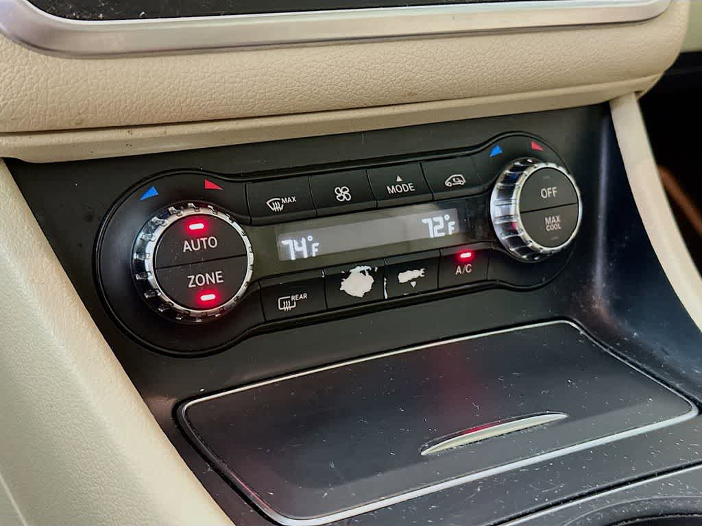 Thumbnail: 2018 Mercedes-Benz GLA - 18