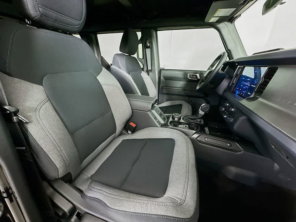 Thumbnail: 2025 Ford Bronco - 15