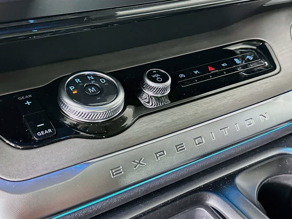 Thumbnail: 2026 Ford Expedition MAX - 18