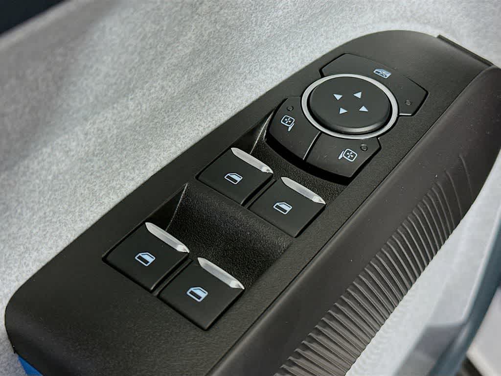 Thumbnail: 2025 Ford Maverick - 27