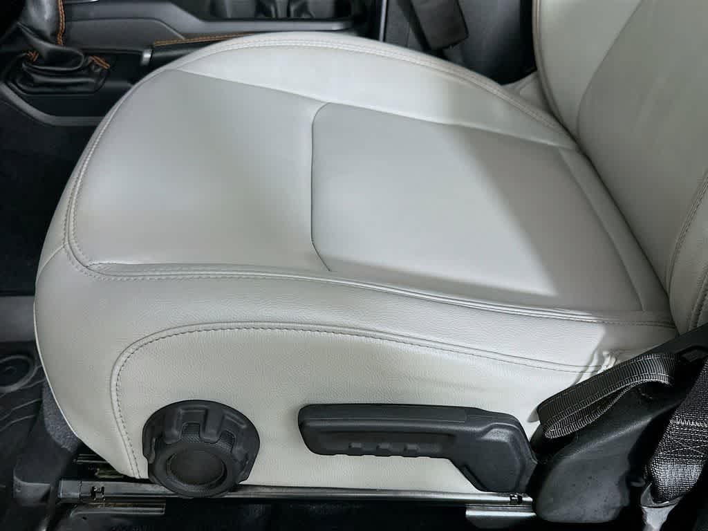 Thumbnail: 2021 Jeep Gladiator - 31