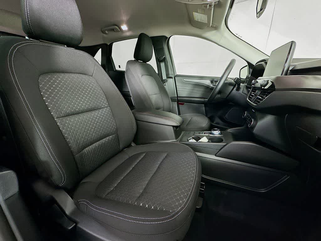 Thumbnail: 2026 Ford Escape - 15