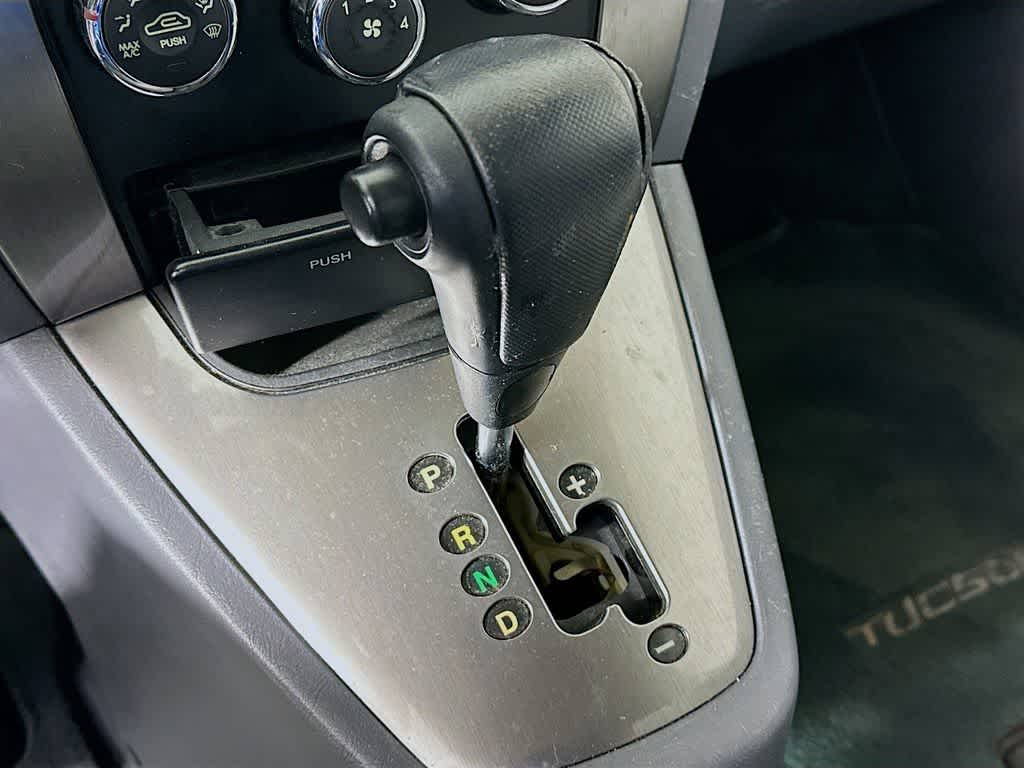 Thumbnail: 2005 Hyundai Tucson - 18