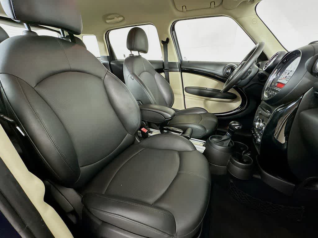 Thumbnail: 2013 MINI Cooper Countryman - 13